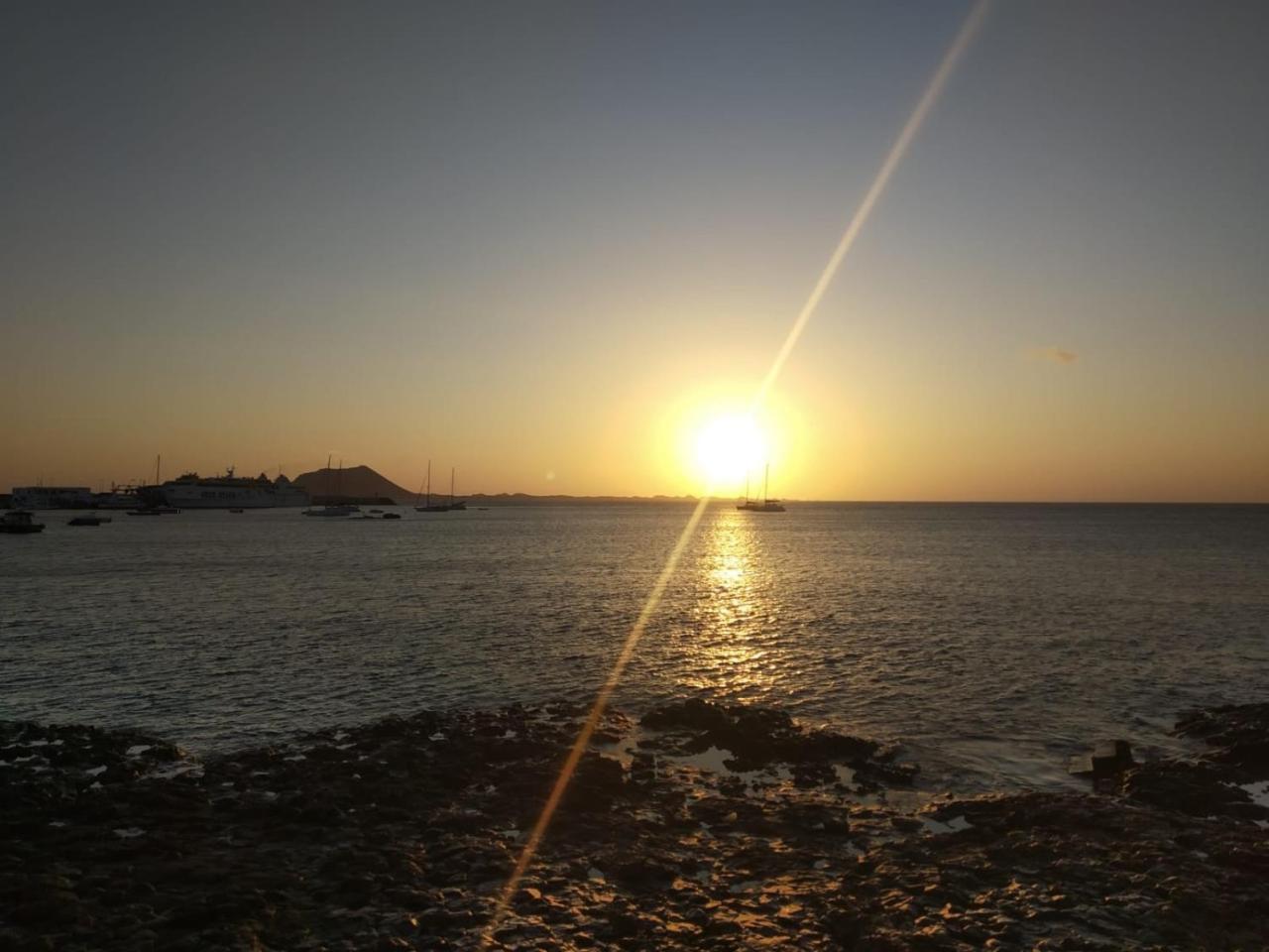 Sol Y Mar Apartment คอร์ราเลโฮ ภายนอก รูปภาพ